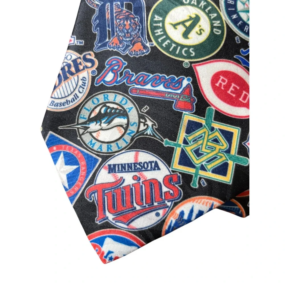 LOT OF 2, Men's Neck Tie BASEBALL MLB THEME Surrey(POLY) & The Good Life(SILK)